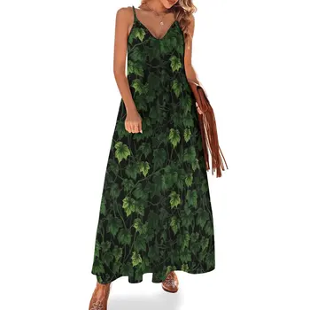Новые пышные винтажные лозы плюща: нарисованная от руки зелень на эффектном темном фоне, платье без рукавов, женская мода