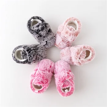 Зимние Теплые детские тапочки, обувь для кроватки, Мягкие противоскользящие зимние ботинки на плюшевом меху, резиновая прокладка для новорожденных, первые ходунки для новорожденных